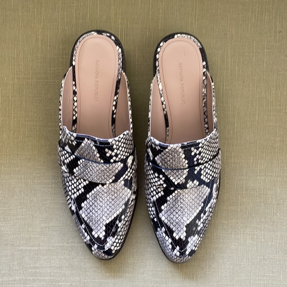 Banana Republic Snake Loafer Slide Size 9.5 - Picture 3 of 7